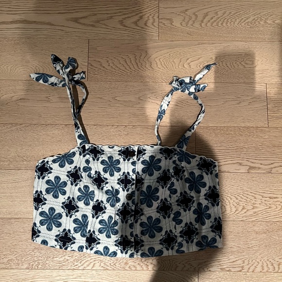 Agua Bendita x Target Plus Size Set, 1x top 2x skirt - Picture 3 of 3